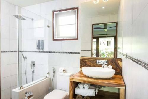 1 Bedroom Villa White - 20 Seconds Walk To Beach