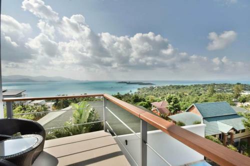 7 Bed Luxury Seaview Villas 5 Mins To Beach