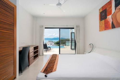 7 Bed Luxury Seaview Villas 5 Mins To Beach