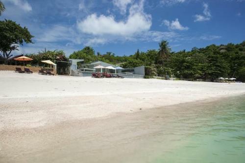 3 Bedroom Pool Villa - 20 Seconds Walk To Beach