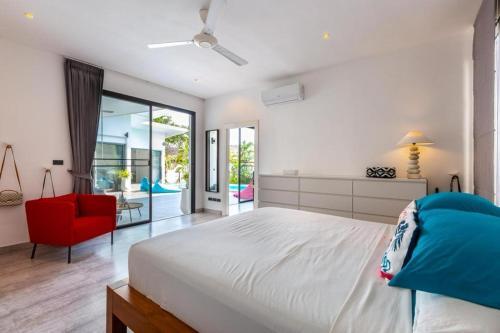 Lady Blue Villa 3 Bedrooms 500m From The Beach