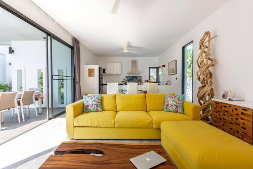 Lady Blue Villa 3 Bedrooms 500m From The Beach