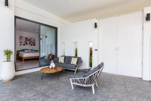 Lady Blue Villa 3 Bedrooms 500m From The Beach