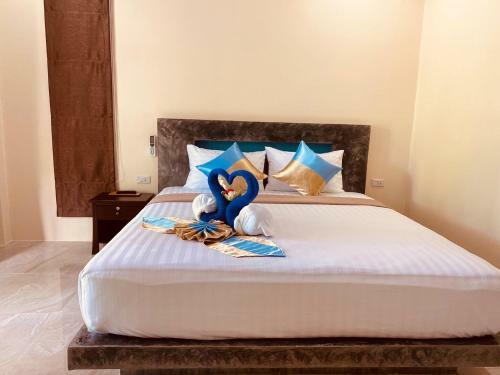 Hostal The Sun Long Beach Resort