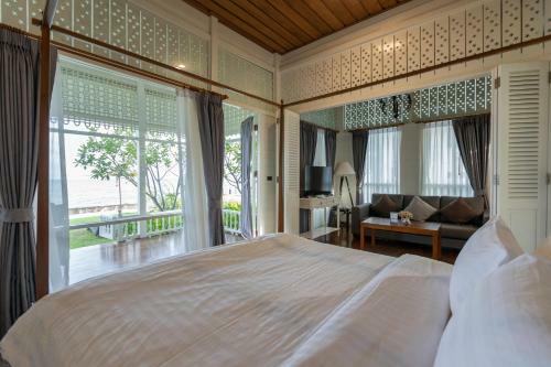 Hotel De Chaochom Hua Hin