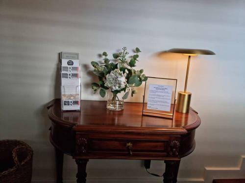 Villa Historic Mintaro Post Office