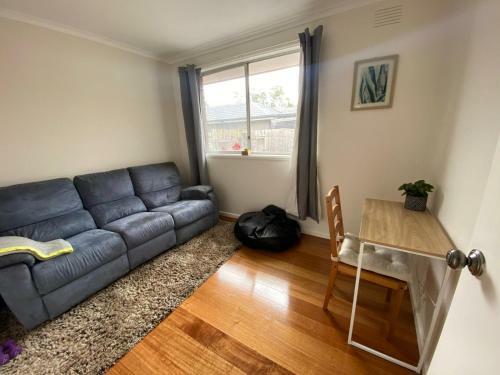 Gunnas Oasis - A Peaceful Spacious Hood With A Private Study/lounge