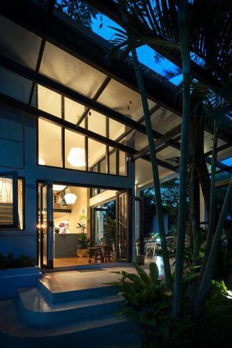 Bed & Breakfast 18 In Town Homestay