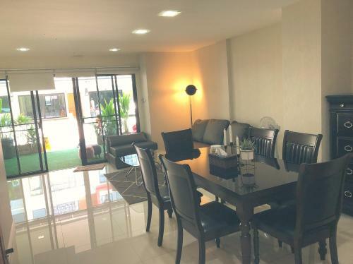 Floating Loft @ Jedyod - 3 Storey Flowery Loft