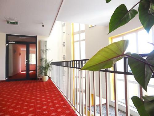 Hostal Hotel Garni Arcis