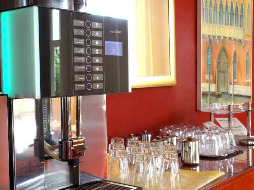 Hostal Hotel Garni Arcis