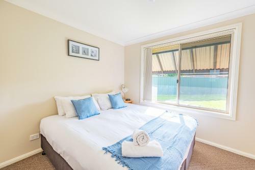 Escape To Mudgee In This Gorgeous Modern Villa
