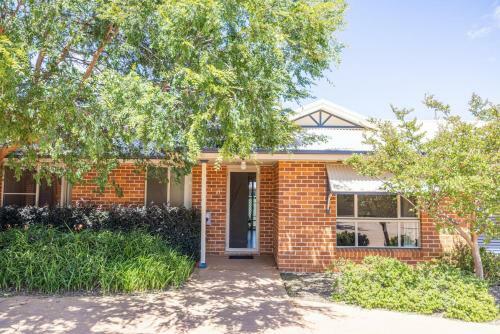 Quiet Mudgee Getaway With Private Yard