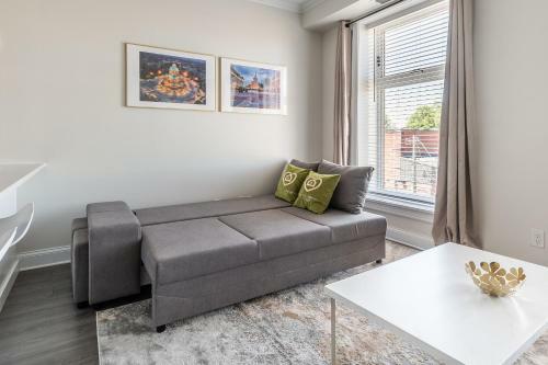 Luxury Rideau Apartments By Simply Comfort