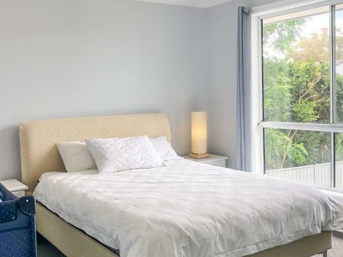 34a Lawson St Perfect Holiday House Backing Onto