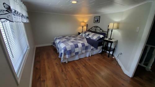 Hillside Cottage 2