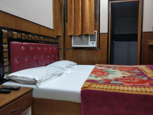 Hotel Hi Life- By Rsl Hospitality