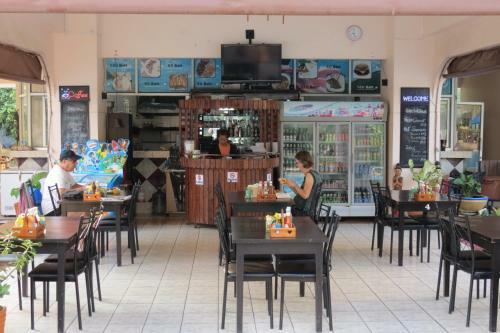 B&B View Talay 1b By Franco Jontiem