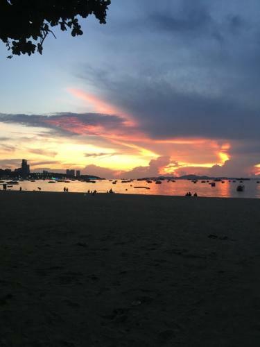 B&B View Talay 1b By Franco Jontiem