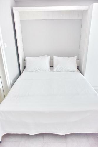 Alkyoni City Apartment
