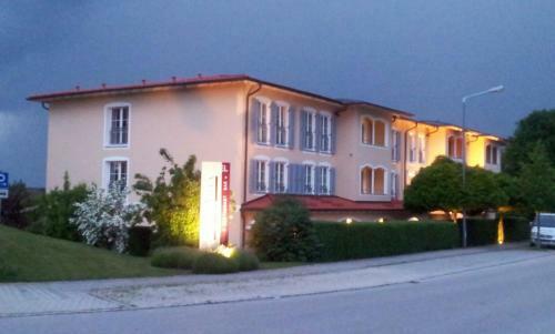 Ampervilla Hotel