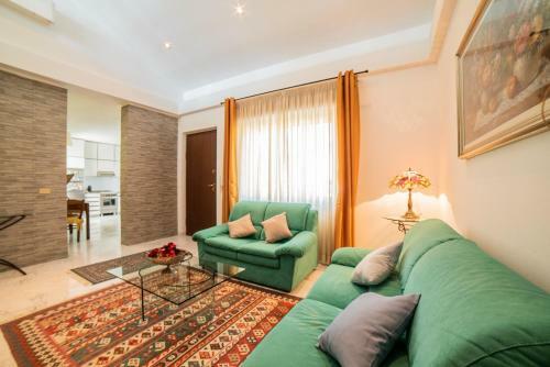Apartamento Splendido Appartamento Con Terrazza Panoramica Sulla Campagna Versiliese
