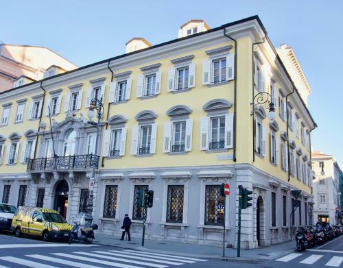 Casa Romano Suites