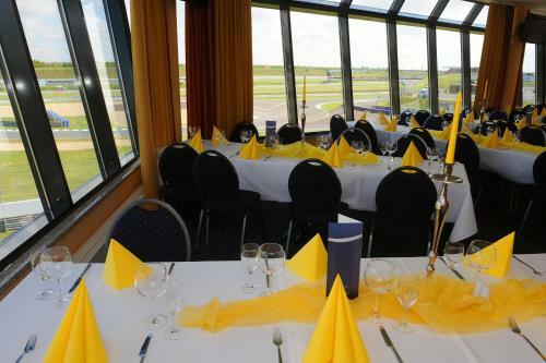 Hotel Etropolis Motorsport Arena
