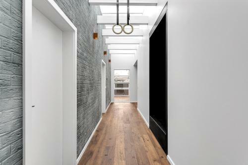 G5 - Penthouse Apartment