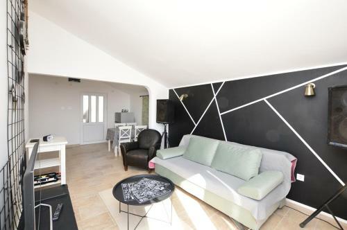 Olive Apartments
