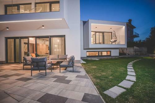 New 2022 Villa Ante
