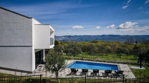 New 2022 Villa Ante