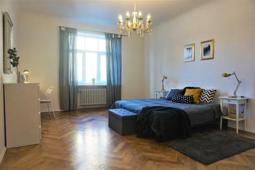 Chaka Apartments