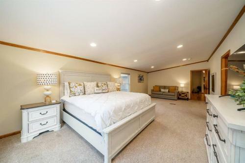 New! Hot Springs Area Home With Dock On Lake Hamilton!