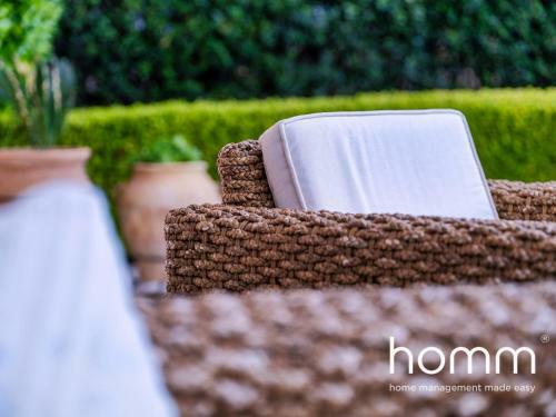Villa Phoceus Homm Residence With Pool & Garden