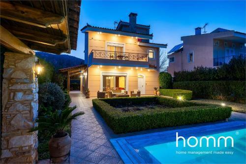 Villa Phoceus Homm Residence With Pool & Garden