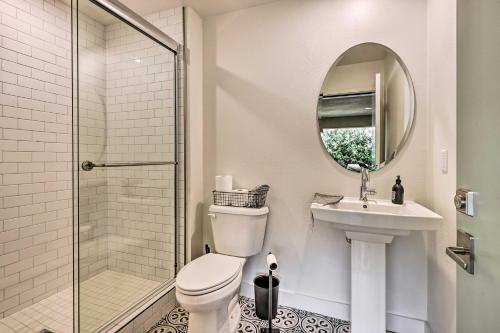 Apartamento Luxe Retreat With Rooftop Less Than Half Mi To Beach!