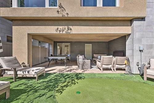 Apartamento Luxe Retreat With Rooftop Less Than Half Mi To Beach!