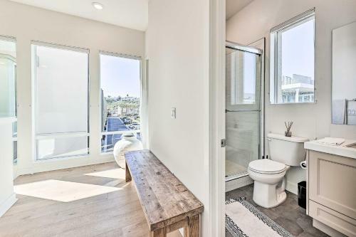 Apartamento Luxe Retreat With Rooftop Less Than Half Mi To Beach!