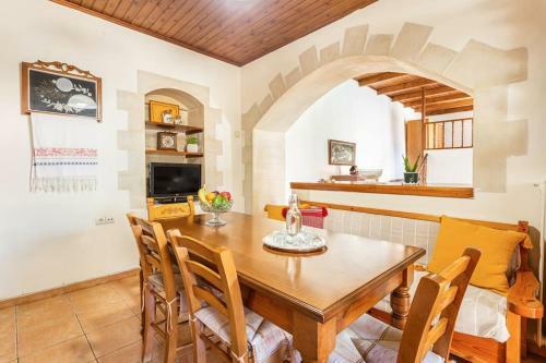 Valia's Stone House