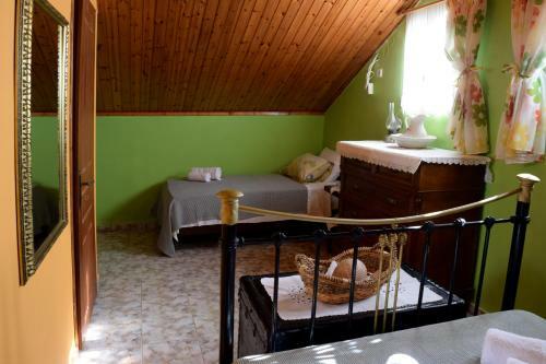 Odysseus Traditional Home