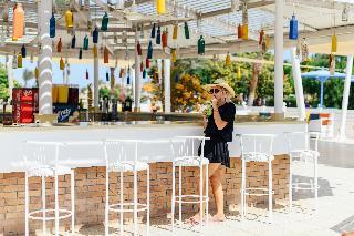 Hotel Desert Rose Resort