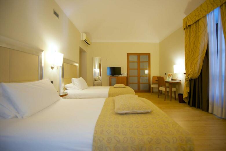 Best Western Crystal Palace Hotel