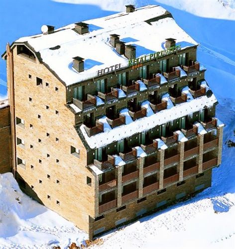 Hotel Caribou