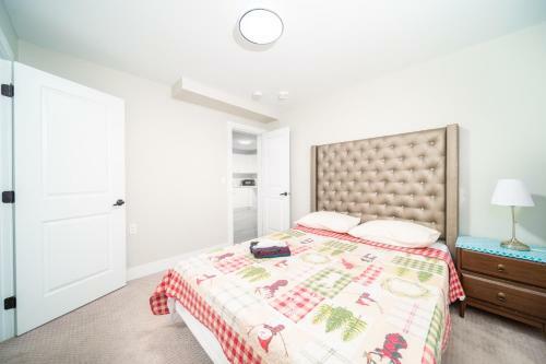 Aaron's Sweet Home