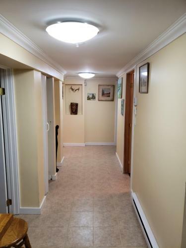 Apartamento Surrey Chic 2 Bdrm Basement Unit