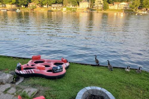 Apartamento Cottage With River Front & Minutes Away From Beach