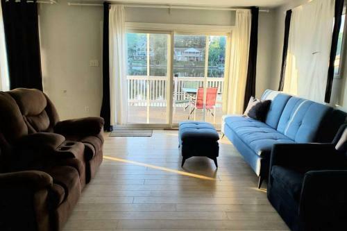 Apartamento Cottage With River Front & Minutes Away From Beach