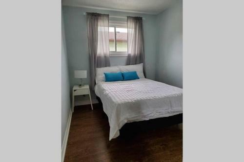Apartamento Cottage With River Front & Minutes Away From Beach