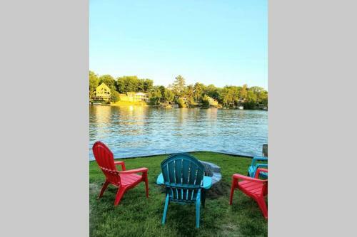 Apartamento Cottage With River Front & Minutes Away From Beach
